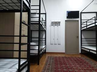 Хостелы Station Hostel Атырау Спальное место на двухъярусной кровати в общем номере для мужчин-2